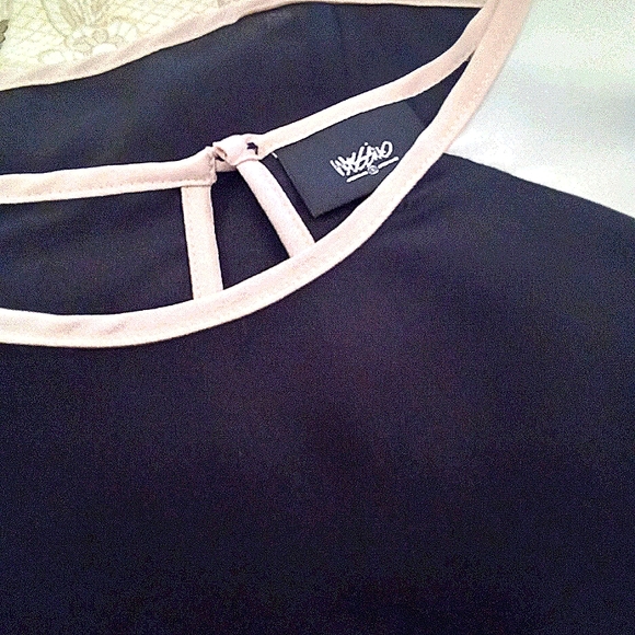 MASSIMO Sleeveless Two Tone Blouse with tipping - Picture 8 of 9